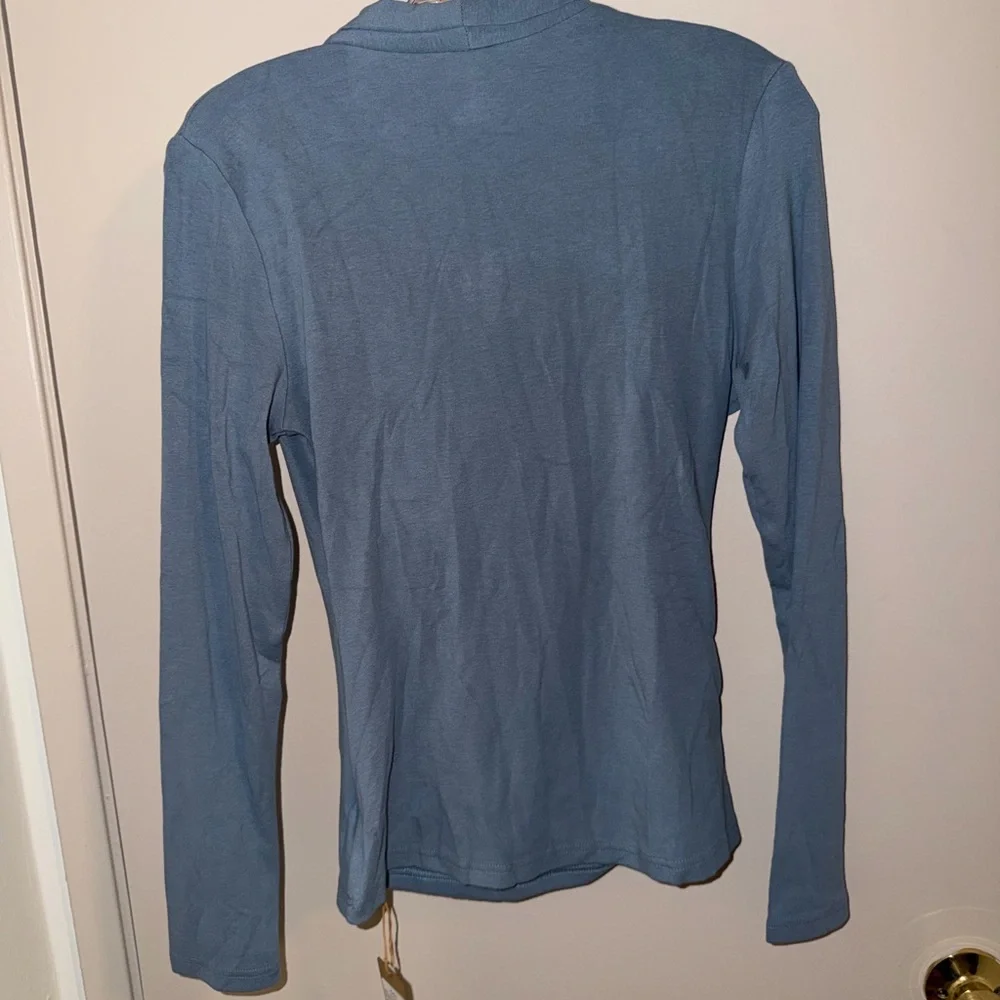 NWT OGL Dusk Blue Medium Eco-Mousse® Crossover Ruched Long Sleeve (Surplice) Top - Picture 7 of 8